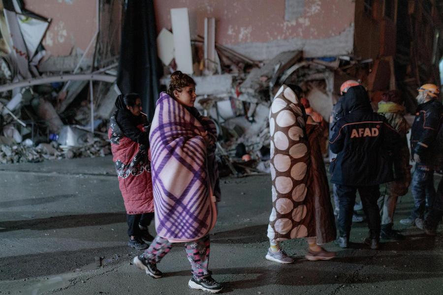 Children in blankets after the earthquake in İskenderun, Turkey, on Feb. 6, 2023. 