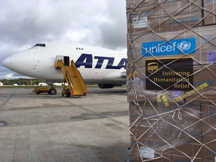 Emergency supplies packed at UNICEF’s global supply warehouse in Copenhagen are loaded onto a B-747 cargo plane headed for Abuja.