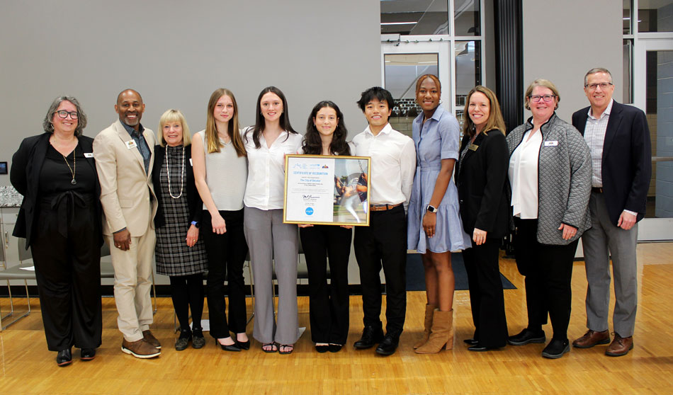 Members of the Decatur community along with UNICEF workers