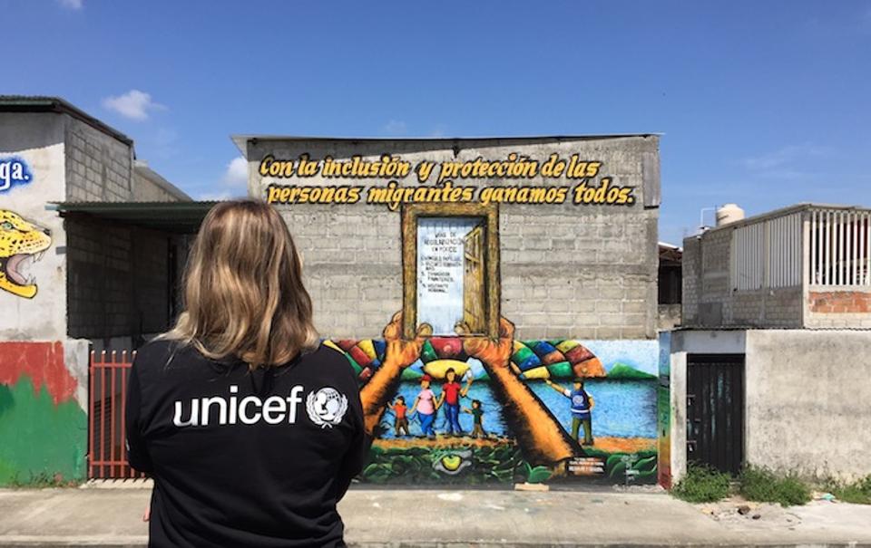 UNICEF, UNHCR and other humanitarian agencies have many ways of telling migrants their rights upon arrival — including this mural near the Mexican-Guatemalan border in Chiapas. 