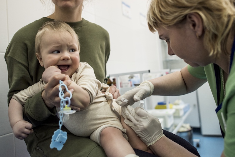 Diphtheria, tetantus and whooping cough vaccination, supported by UNICEF, in conflict-afflicted Ukraine