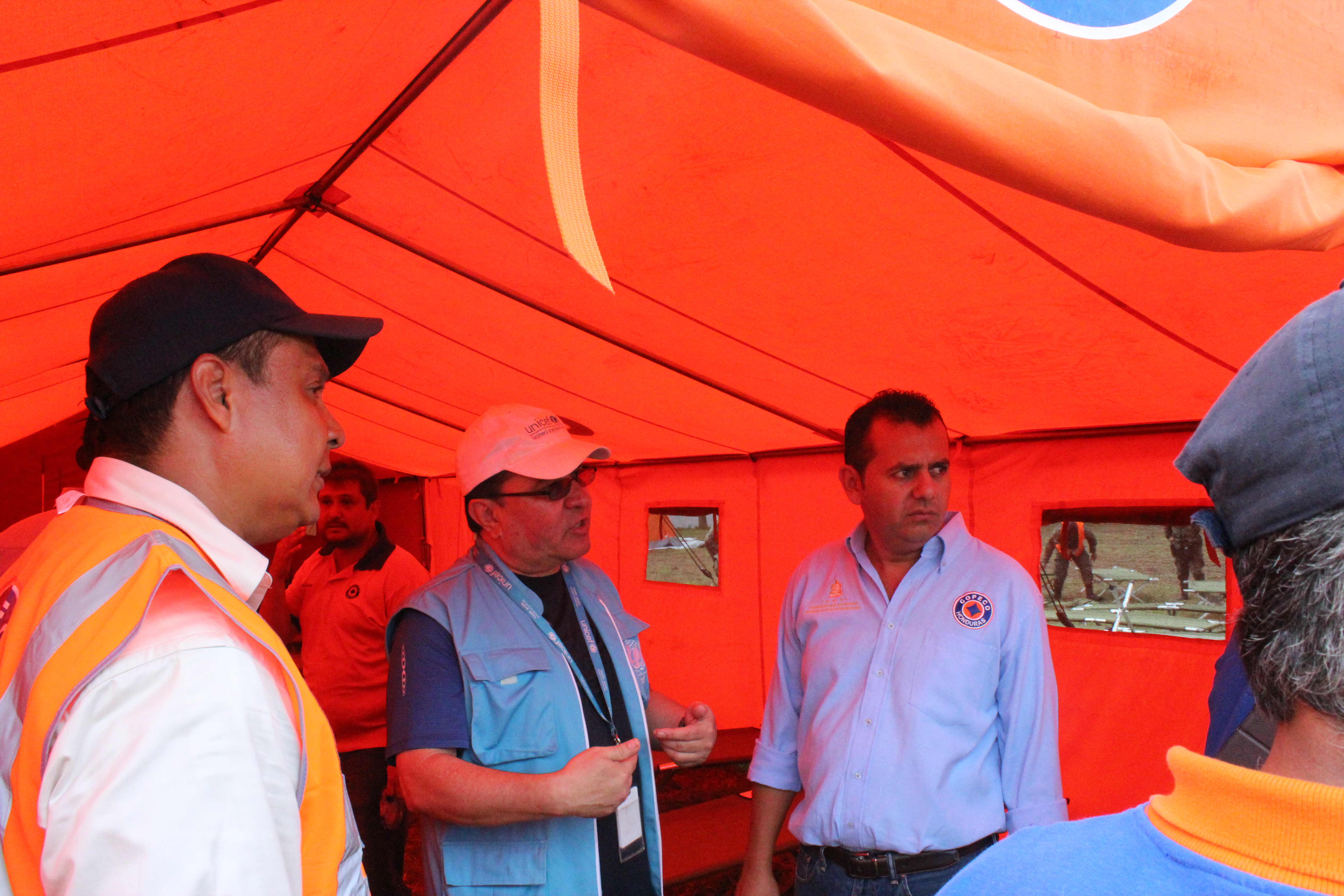 UNICEF&#039;s Communication Specialist in Honduras Hector Espinal (second from left).