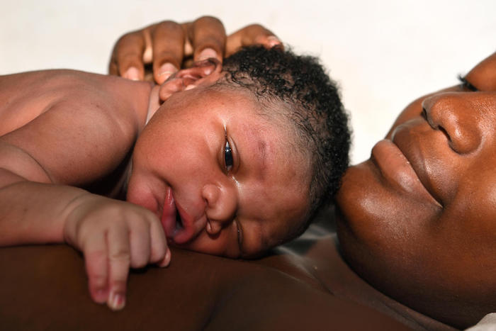 Aicha's baby boy was born healthy on January 1, 2019 at the UNICEF-supported Hospital of Port Bouet, a suburb of Abidjan, the capital of Côte d'Ivoire. 