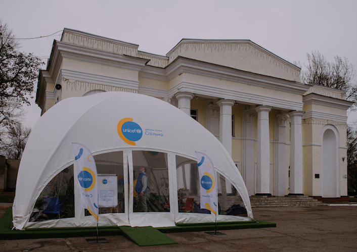 UNICEF set up a Spilno spot to give children a safe place to play in Balakliia, Ukraine. 