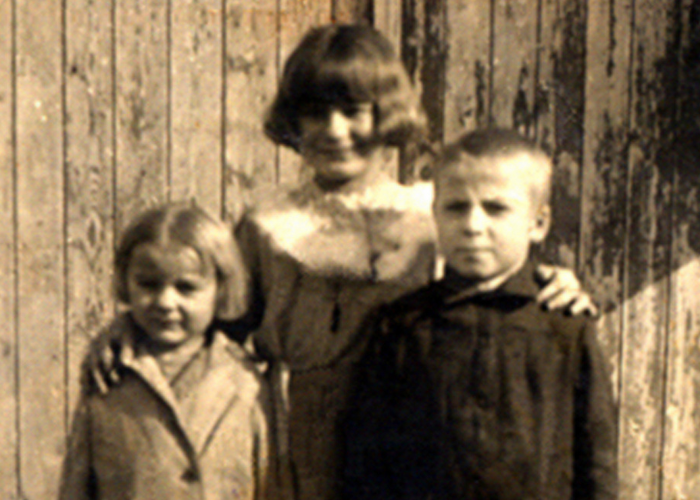 Sofia Parfomak's grandmother, Janina, (center) with her siblings in Ukraine in 1944. 