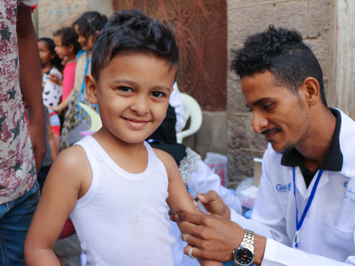 Mohammad, 4, is vaccinated in Aden, Yemen during a UNICEF-sponsored measles and rubella vaccination campaign in February 2019.