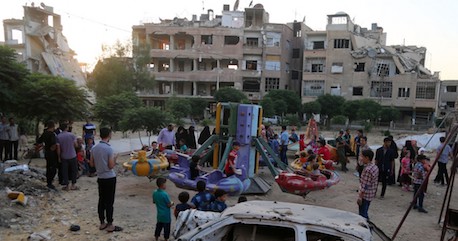 Despite Difficulties, Displaced Syrians Celebrate Eid-al 