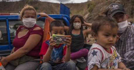 HELP MIGRANT CHILDREN FLEEING VIOLENCE AND POVERTY READ MORE