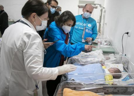 To protect fragile newborns from bombardment in Lviv, UNICEF transformed a hospital basement into a fully operational NICU.