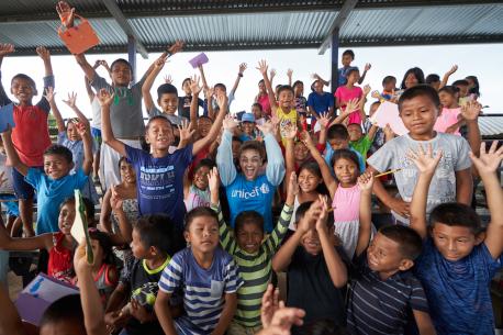 UNICEF Ambassador Laurie Hernandez meets children in Lajas Blancas, Panama.