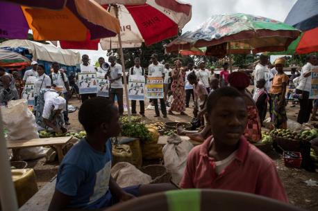 Social mobilizers in Sierra Leone. © UNICEF/NYHQ2014-1816/Bindra