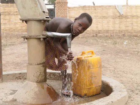 To date, Water for South Sudan has drilled 349 wells, serving over 300,000 people. UNICEF, South Sudan, Water for South Sudan, Salva Dut