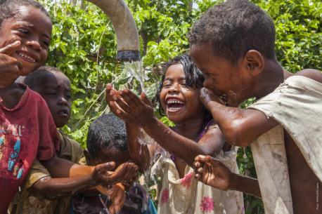 UNICEF and partners are working to improve access to safe drinking water in Southern Madagascar, where water shortages are particularly acute.