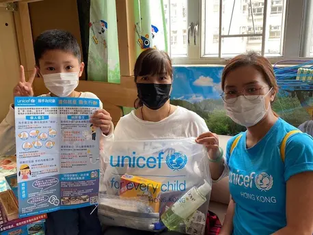 In March 2020, UNICEF volunteers provided COVID-19 prevention resources to 10,000 families living in subdivided apartments in Hong Kong. In March 2020, UNICEF volunteers provided COVID-19 prevention resources to 10,000 families living in subdivided apartments in Hong Kong.
