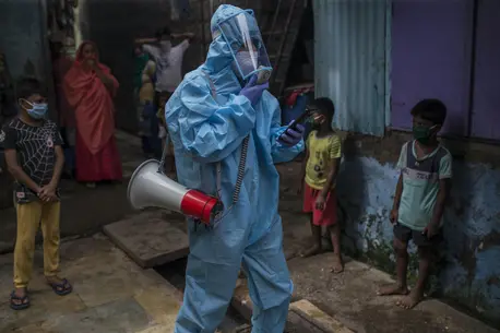 A coordinator for UNICEF’s COVID-19 awareness program on the job in M-East ward-Chembur, Mumbai, India, June 16, 2020. A coordinator for UNICEF’s COVID-19 awareness program on the job in M-East ward-Chembur, Mumbai, India, June 16, 2020.