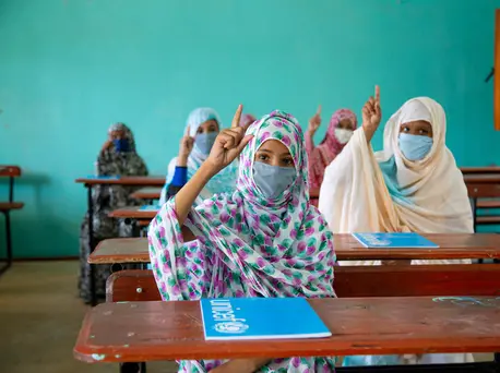 After several months of school closures due to coronavirus, Mauritanian students in their final year of elementary school were able to take their exams with preventive measures in place, including mask wearing and a limited number of students per table. After several months of school closures due to coronavirus, Mauritanian students in their final year of elementary school were able to take their exams with preventive measures in place, including mask wearing and a limited number of students per table.