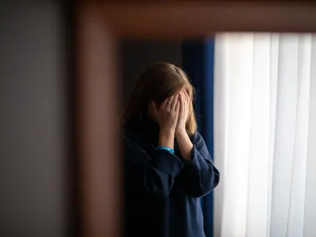 After running away to escape an abusive home life in eastern Ukraine, 15-year-old Valia called a UNICEF-supported help line for help. After running away to escape an abusive home life in eastern Ukraine, 15-year-old Valia called a UNICEF-supported help line for help.