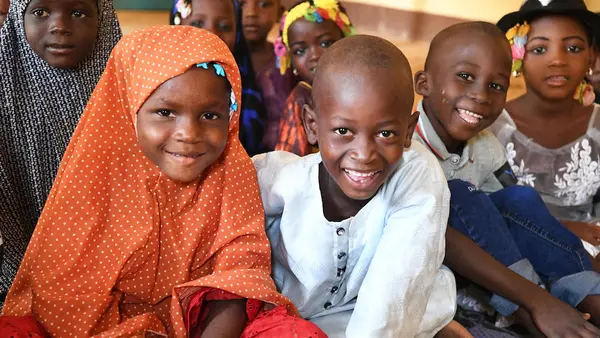 Children in a UNICEF-supported primary school in Niamey, the capital of Niger.