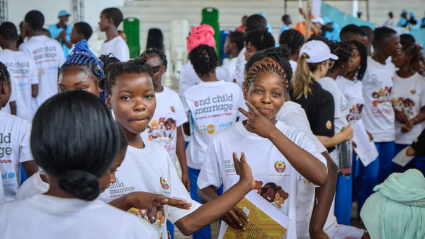 On Sept. 21, 2023, in Monapo District, Nampula Province, Mozambique, girls and boys participated in UNICEF-supported activities designed to encourage young people to avoid early marriage. 