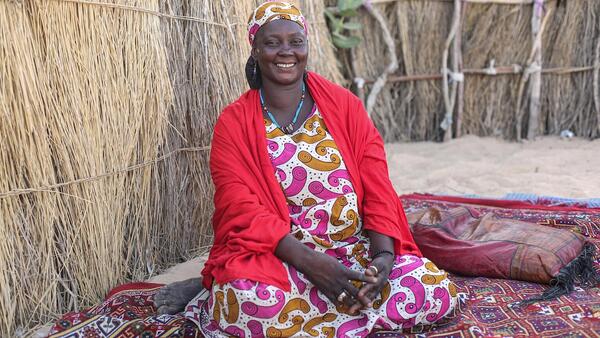 In Mali, Aissata, got the tetanus vaccine to proactively protect the health of her future children. 