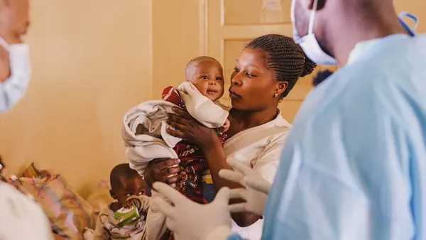 UNICEF DRC’s Deputy Representative, Dr. Mariame Sylla, speaks with a patient during her visit to the mpox isolation and treatment unit at Lwiro Hospital, in the Miti-Murhesa health zone, South Kivu province, Democratic Republic of the Congo, Sept. 4, 2024.