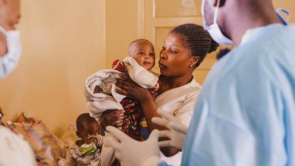 UNICEF DRC’s Deputy Representative, Dr. Mariame Sylla, speaks with a patient during her visit to the mpox isolation and treatment unit at Lwiro Hospital, in the Miti-Murhesa health zone, South Kivu province, Democratic Republic of the Congo, Sept. 4, 2024.