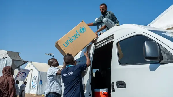 UNICEF staff and partners offload supplies in Gedaref state, Sudan on Jan. 22, 2026.