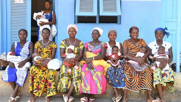 Mothers and newborns at the UNICEF-supported maternity healthy center in the village of Nassian in Côte d'Ivoire. 