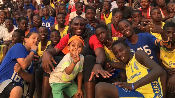 Pro basketball player and UNICEF Supporter Bismack Biyombo back home in the Democratic Republic of Congo.