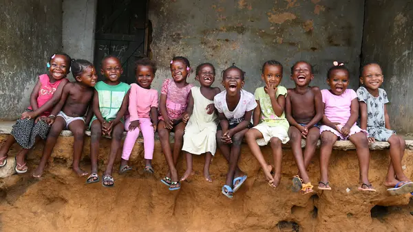 UNICEF-supported school children in Côte d'Ivoire.