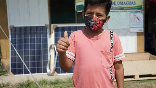 In San Joaquín de Omaguas, Loreto region, Peru, UNICEF and Peru's Ministry of Health installed a solar-powered freezer for optimal vaccine storage.