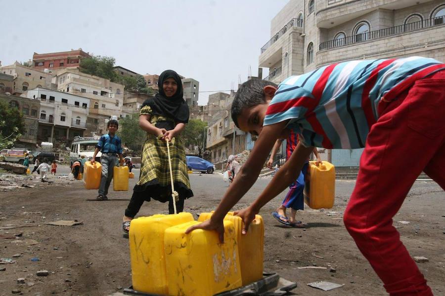 The majority of the population in Yemen lacks access to safe, clean water since the conflict began. This is the &quot;children&#039;s water train.&quot; UNICEF