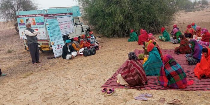 A UNICEF-supported COVID-19 vaccine awareness campaign in Rajasthan featured traditional music performed at local gatherings. 