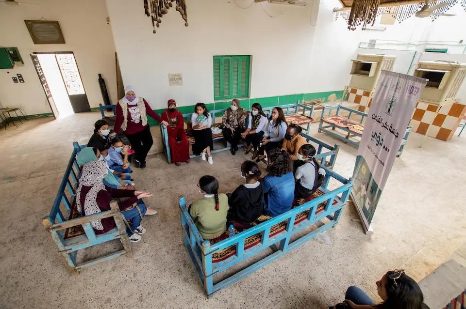 Young people gathered for a Dawwie Storytelling Circle, where participants share thoughts on different topics such as girls’ rights and future aspirations.