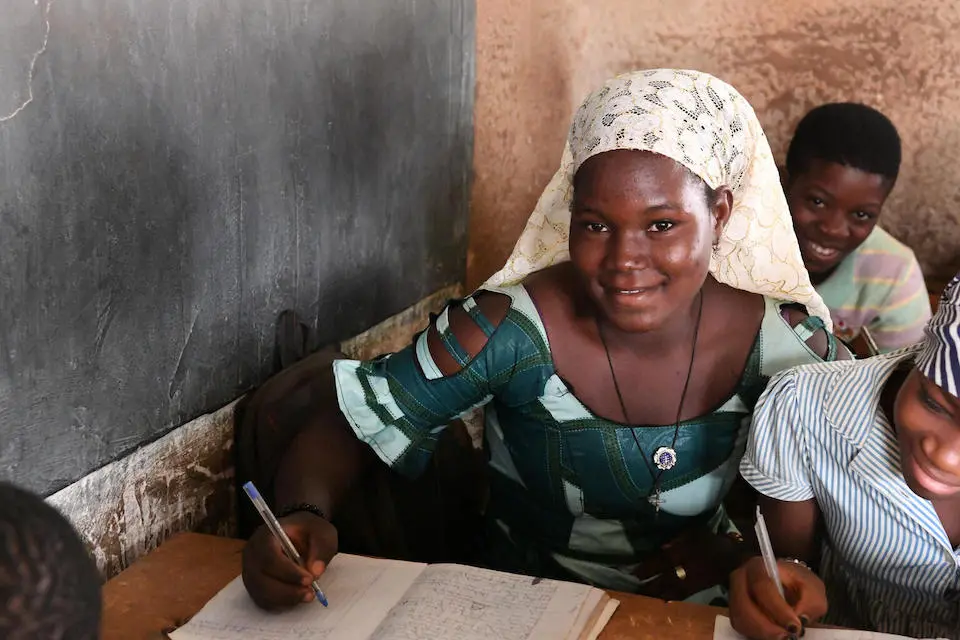 Aminata, 16, and her family left their home in Barsalogho in 2019 in search of safety. They settled in Kaya, where Aminata is enrolled in a UNICEF-supported school.