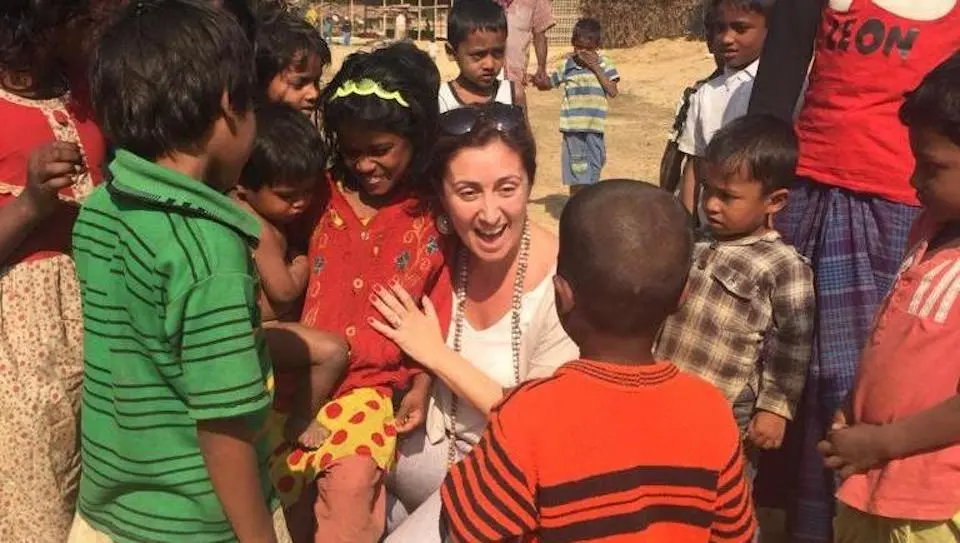 Sara Bordas Eddy with Rohingya refugee children in Bangladesh in 2018.
