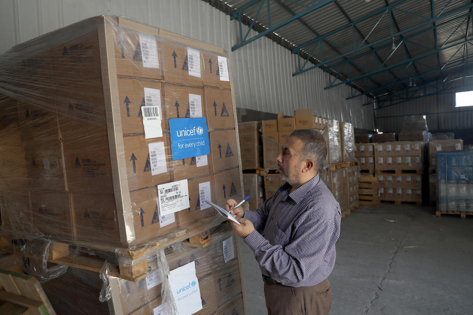 UNICEF delivers lifesaving medicines and fluids in the Gaza Strip, including 800 cartons of antibiotics and 3,000 cartons of IV fluids amidst the escalating hostilities.