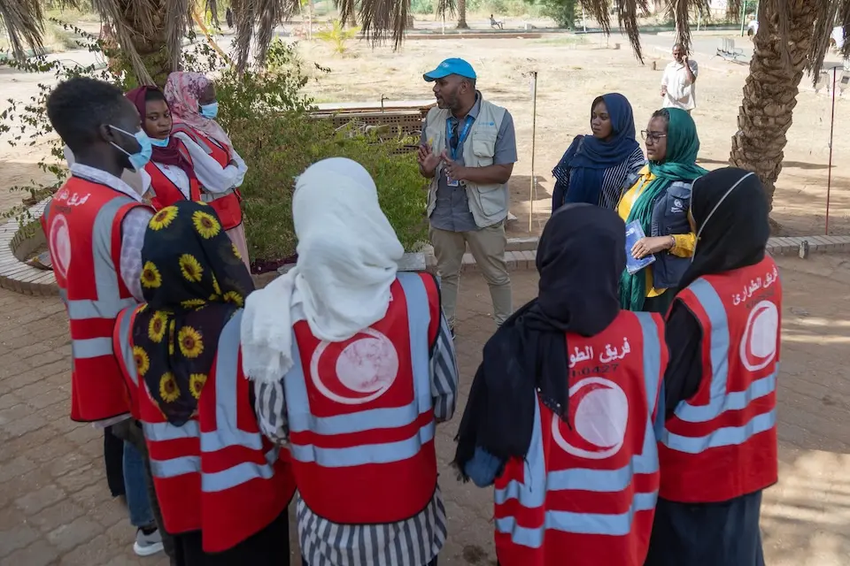A UNICEF officer orients and equips hygiene promoters at the frontline of the cholera outbreak response in Khartoum, Sudan with information and knowledge for community awareness drives.