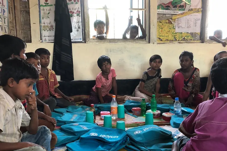 Rohingya refugee children living in Cox's Bazar, Bangladesh go to UNICEF-supported Child-Friendly Spaces to play, learn and feel safe. unicef, bangladesh, rohingya refugees, refugee camp, education, educating girls