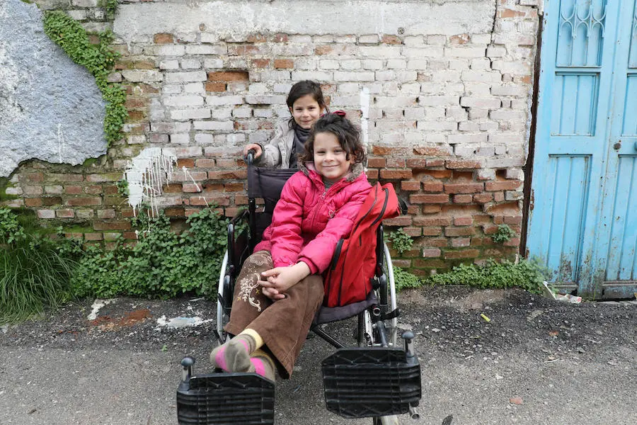 Syrian refugee Emine, 9, was seriously injured when a bomb landed in her living room, killing her pregnant mother. Now she and her four siblings live with their father in Adana, Turkey, where they receive support from UNICEF. Syrian refugee Emine, 9, was seriously injured when a bomb landed in her living room, killing her pregnant mother. Now she and her four siblings live with their father in Adana, Turkey, where they receive support from UNICEF.