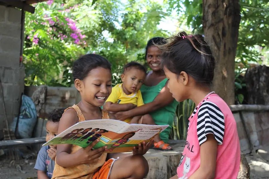 Children Reading