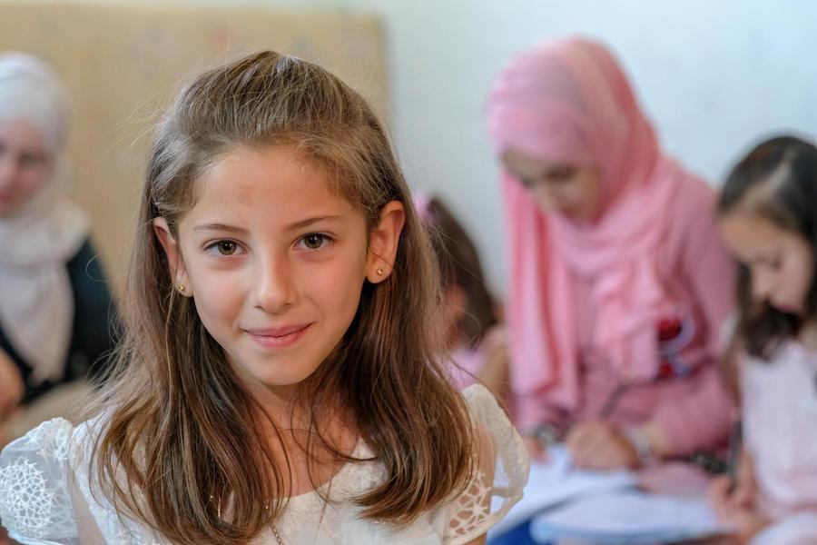 7-year-old Dana, a Syrian refugee living with her family in Jordan, is in the 4th grade at a UNICEF-supported shcool in Mafraq.
