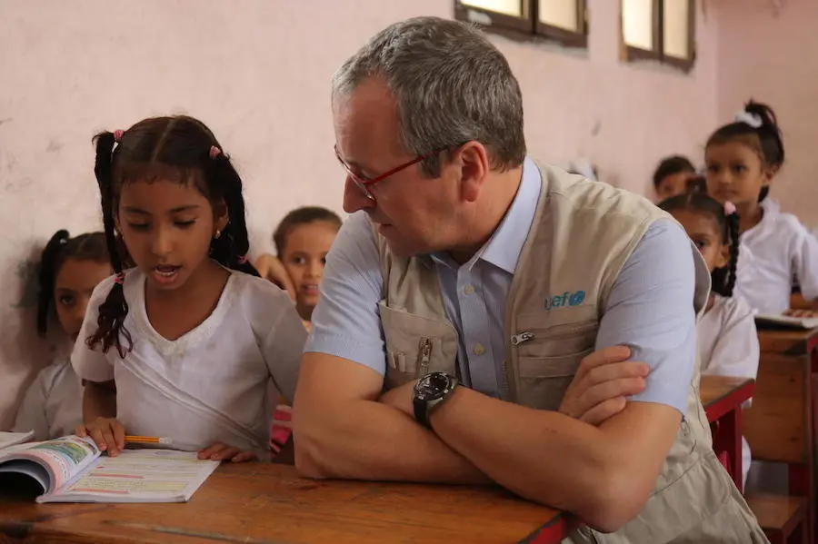 On 4 December 2018 at the Ibn Zaidoon School in Aden, Yemen, girls attend class with UNICEF Regional Director for Middle East and North Africa Geert Cappelaere. UNICEF, Yemen, humanitarian crisis, education