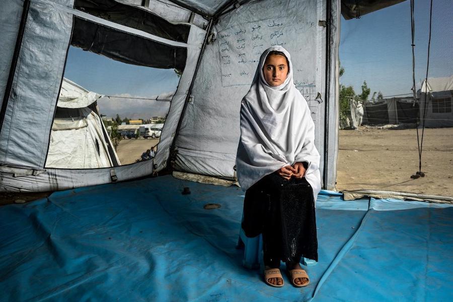 Kayenat's family fled intense fighting in the Shinwar district of Nangarhar province, in eastern Afghanistan. Now she has resumed her education at a UNICEF temporary learning space.