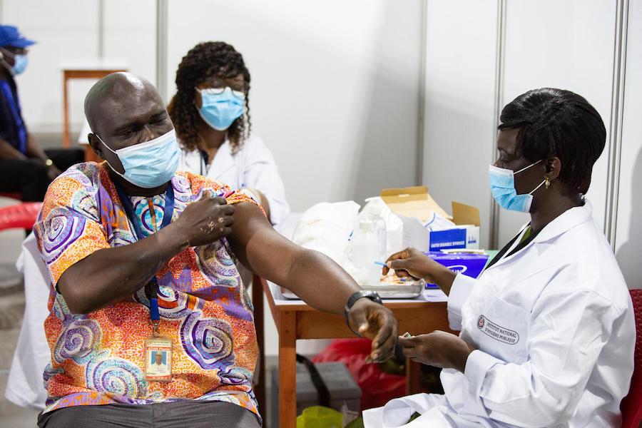 On Monday March 1, 2021, health worker Phénix Azian is one of the first to receive the COVID-19 vaccine in Côte d’Ivoire.