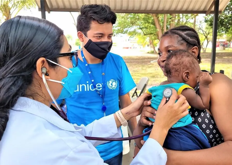 UNICEF staff members attend to health care needs of migrant children and pregnant women in Tapachula, Chiapas, on the Mexico-Guatemala border. UNICEF staff members attend to health care needs of migrant children and pregnant women in Tapachula, Chiapas, on the Mexico-Guatemala border.
