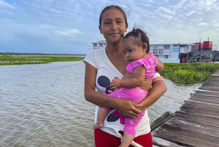 Marianni brought her 7-month-old daughter, Arianny, to be vaccinated at the UNICEF-supported hospital ship in Delta Amacuro state, Venezuela. Marianni brought her 7-month-old daughter, Arianny, to be vaccinated at the UNICEF-supported hospital ship in Delta Amacuro state, Venezuela.