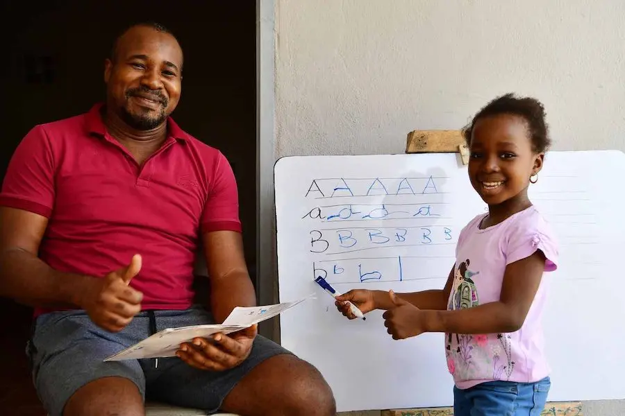 In Côte d'Ivoire, the COVID-19 pandemic has created the necessity for schooling at home. UNICEF has been working with the Ministry of Education to provide education materials through radio and television 