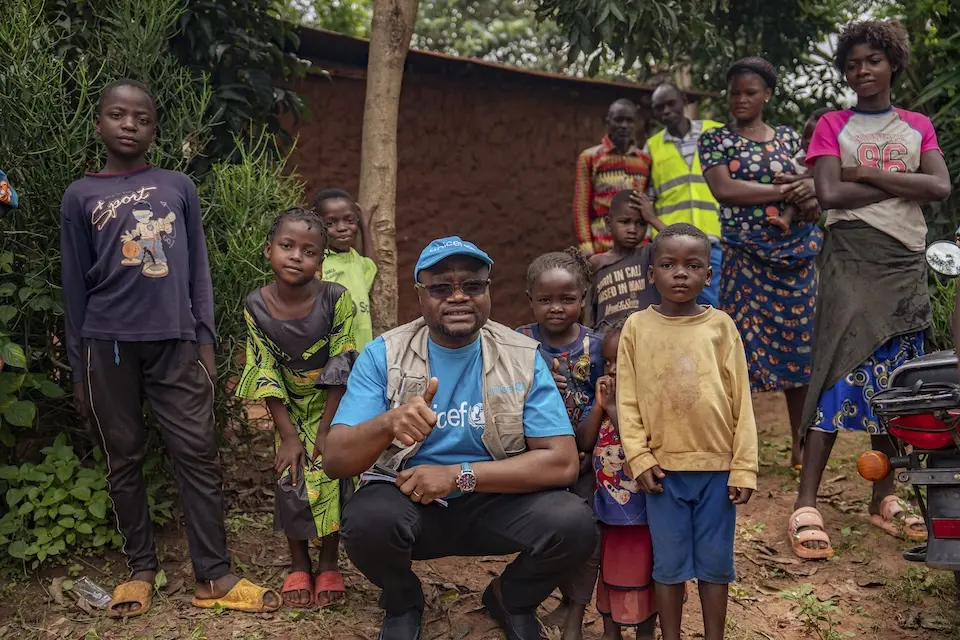 A UNICEF staff member at the Nkuadi Health Center in Mbuji-Mayi, Kasaï Oriental, DR Congo, on January 28, 2025.  With KSrelief's support, UNICEF has strengthened the cold chain by installing a solar-powered refrigerator and providing vaccine carriers and cold boxes to ensure better vaccine availability.