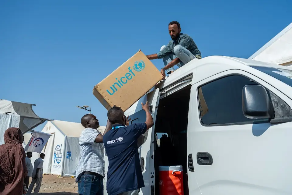 UNICEF staff and partners offload supplies in Gedaref state, Sudan on Jan. 22, 2026.
